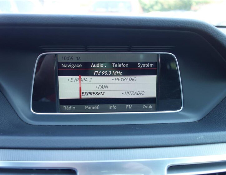 Mercedes-Benz Třídy E Sedan / Limuzína 2,1 l 125 kw