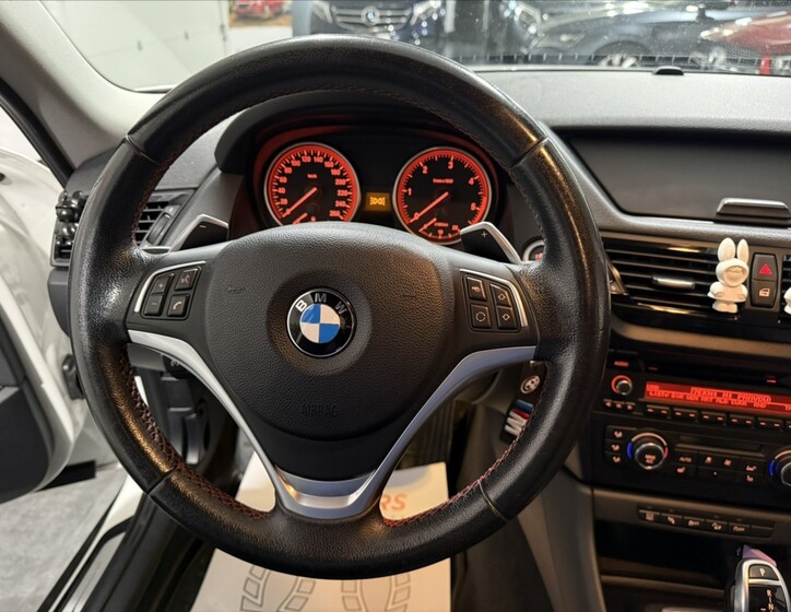 BMW X1 8