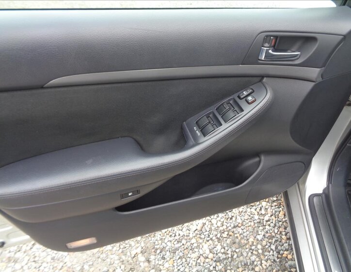 Toyota Avensis Kombi 2,0 l 108 kw