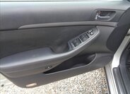 Toyota Avensis Kombi 2,0 l 108 kw