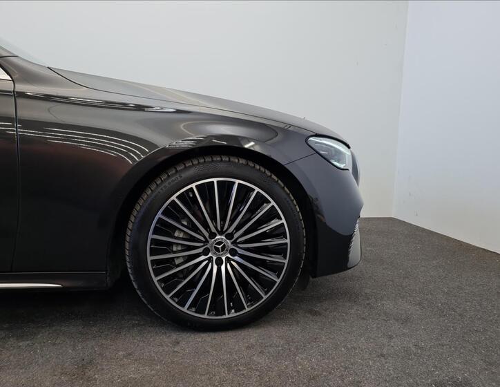 Mercedes-Benz Třídy E 21