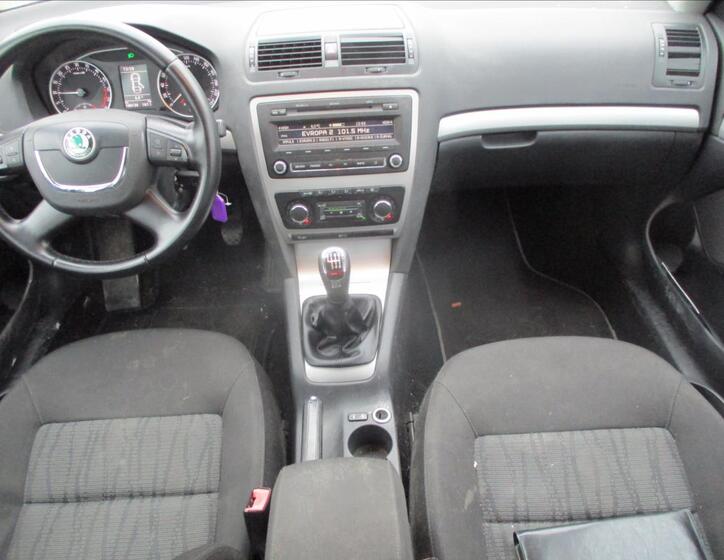 Škoda Octavia 12
