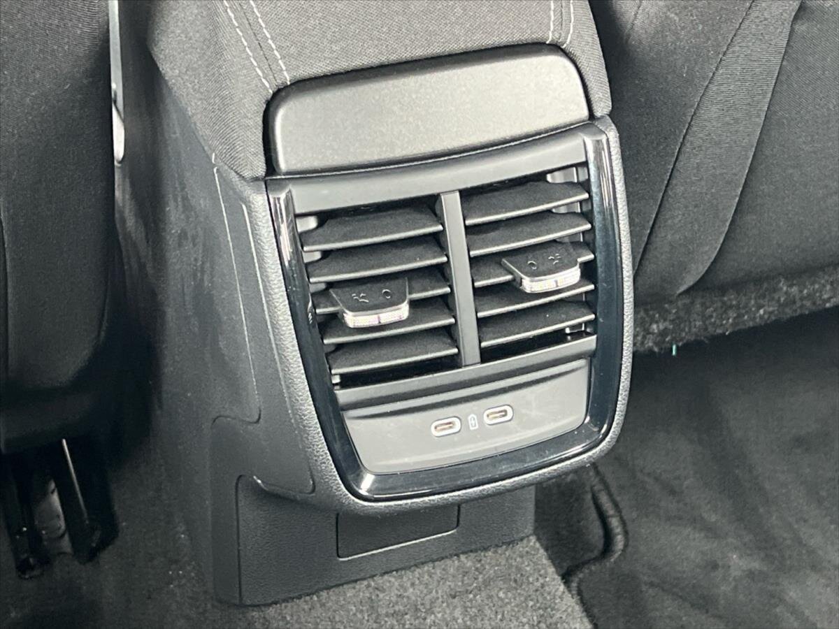 Škoda Kamiq Hatchback 999,0 81 kw