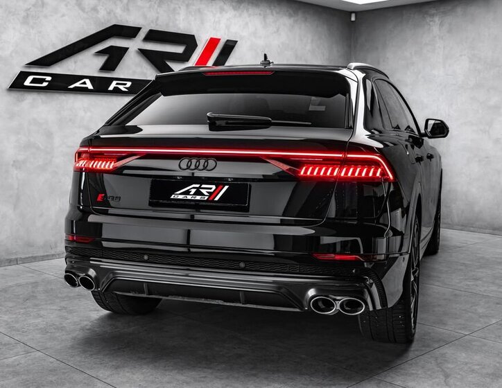 Audi SQ8 SUV / Terénní 4,0 l 373 kw