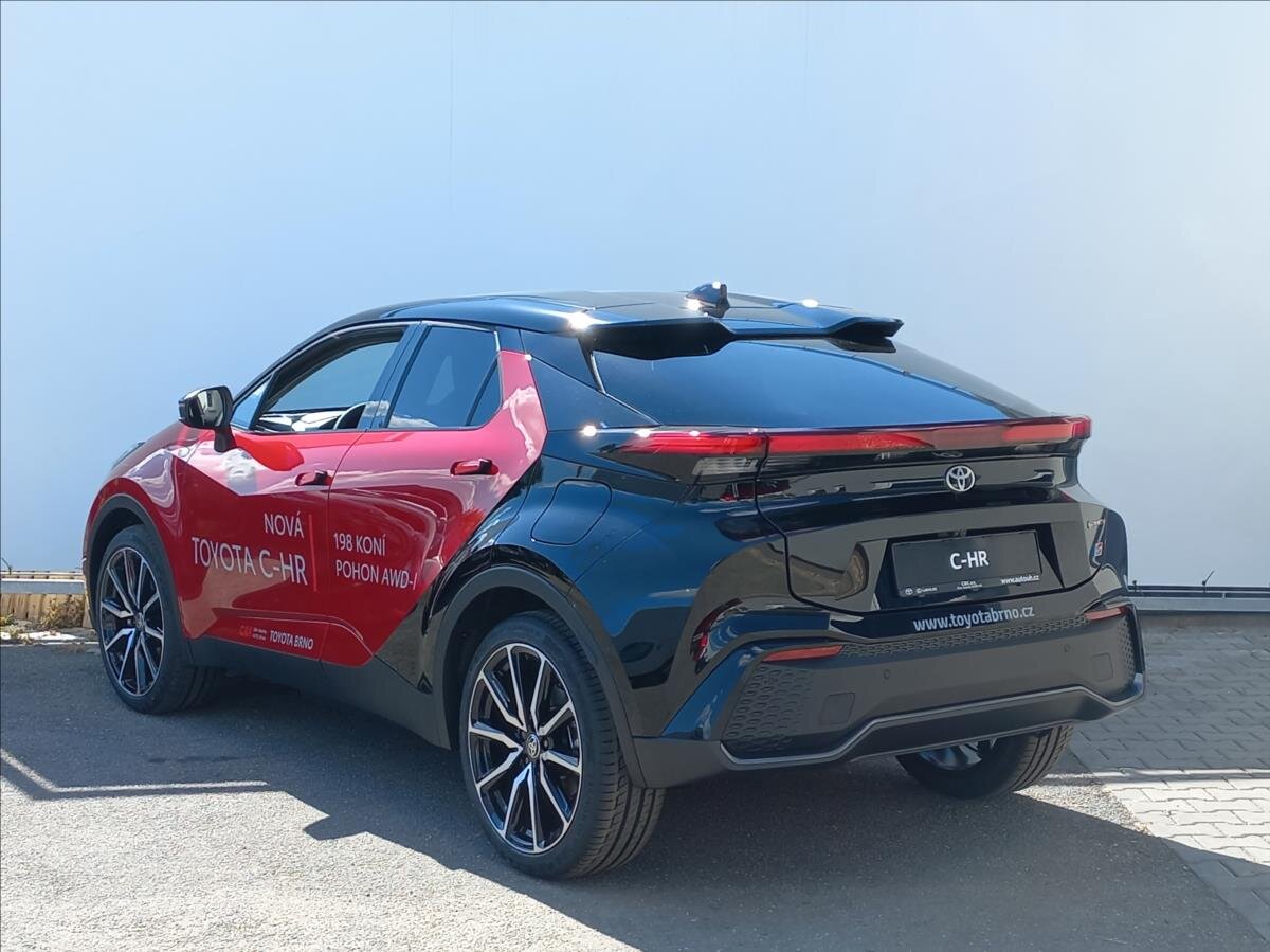 Toyota C-HR CUV 2,0 l 112 kw