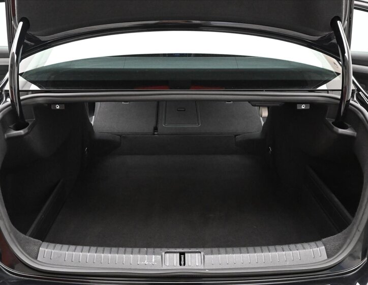 Volkswagen Passat 11