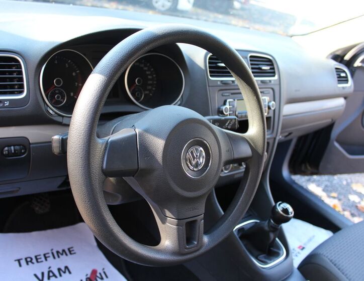Volkswagen Golf 23