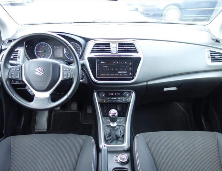 Suzuki S-Cross SUV 1,4 l 103 kw