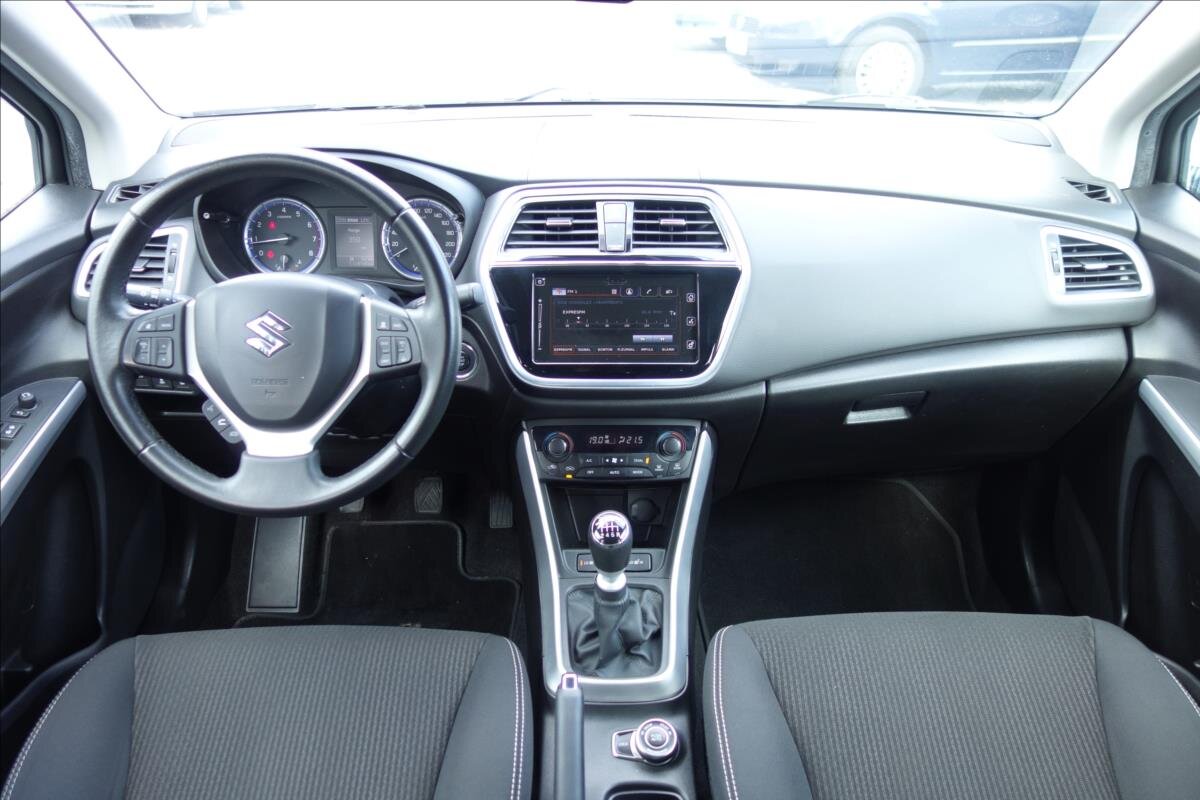 Suzuki S-Cross SUV 1,4 l 103 kw