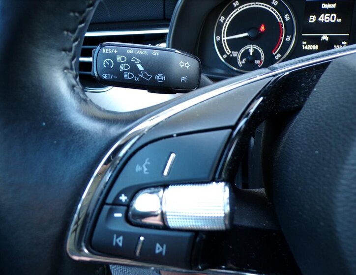 Škoda Kamiq Hatchback 999,0 70 kw