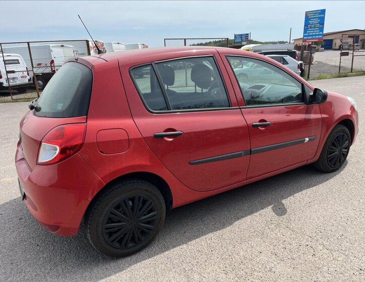 Renault Clio Hatchback 1,1 l 48 kw