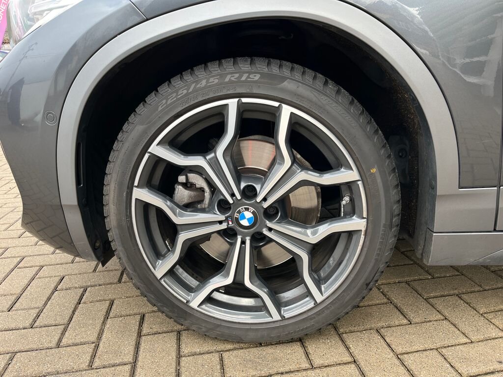 BMW X2 SUV 2,0 l 140 kw