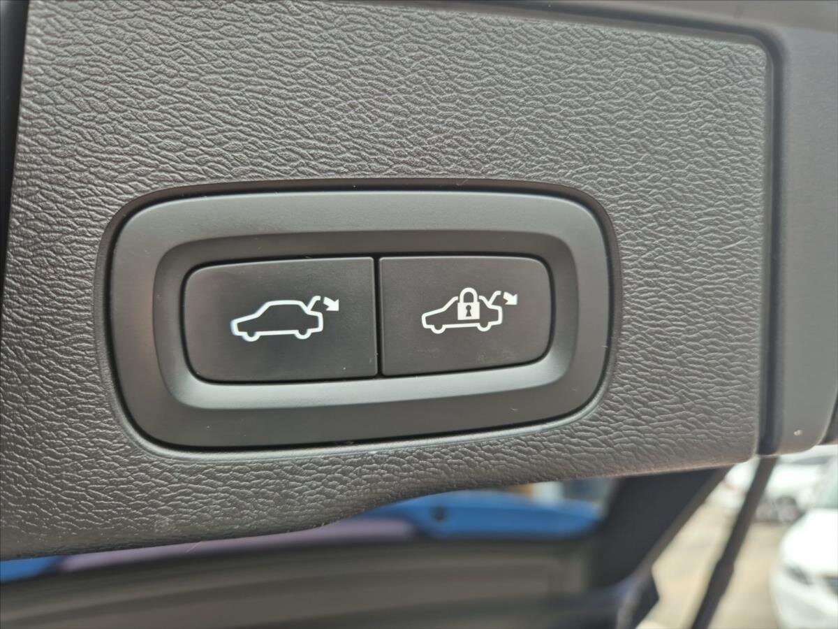 Volvo XC60 SUV 2,0 l 145 kw