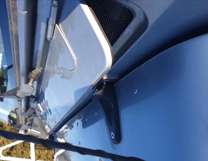 Land Rover Defender 40