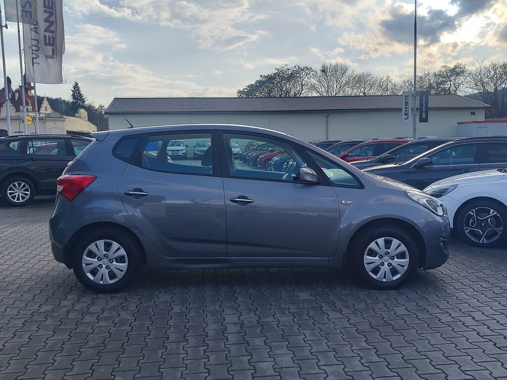 Hyundai ix20 MPV 1,4 l 66 kw