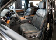 Jeep Grand Wagoneer 16