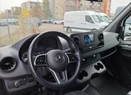 Mercedes-Benz Sprinter 9