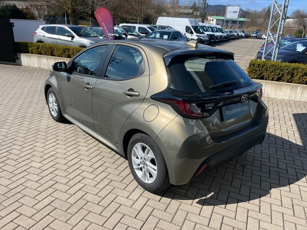 Toyota Yaris Hatchback 1,5 l 68 kw