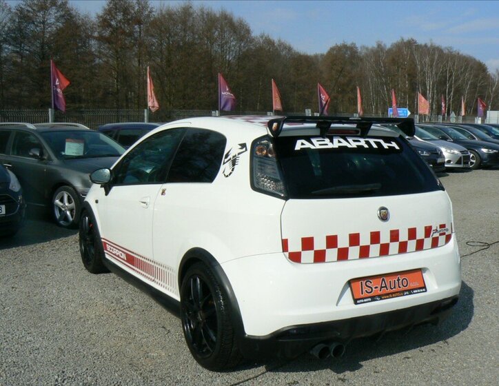 Fiat Grande Punto Hatchback 1,4 l 114 kw