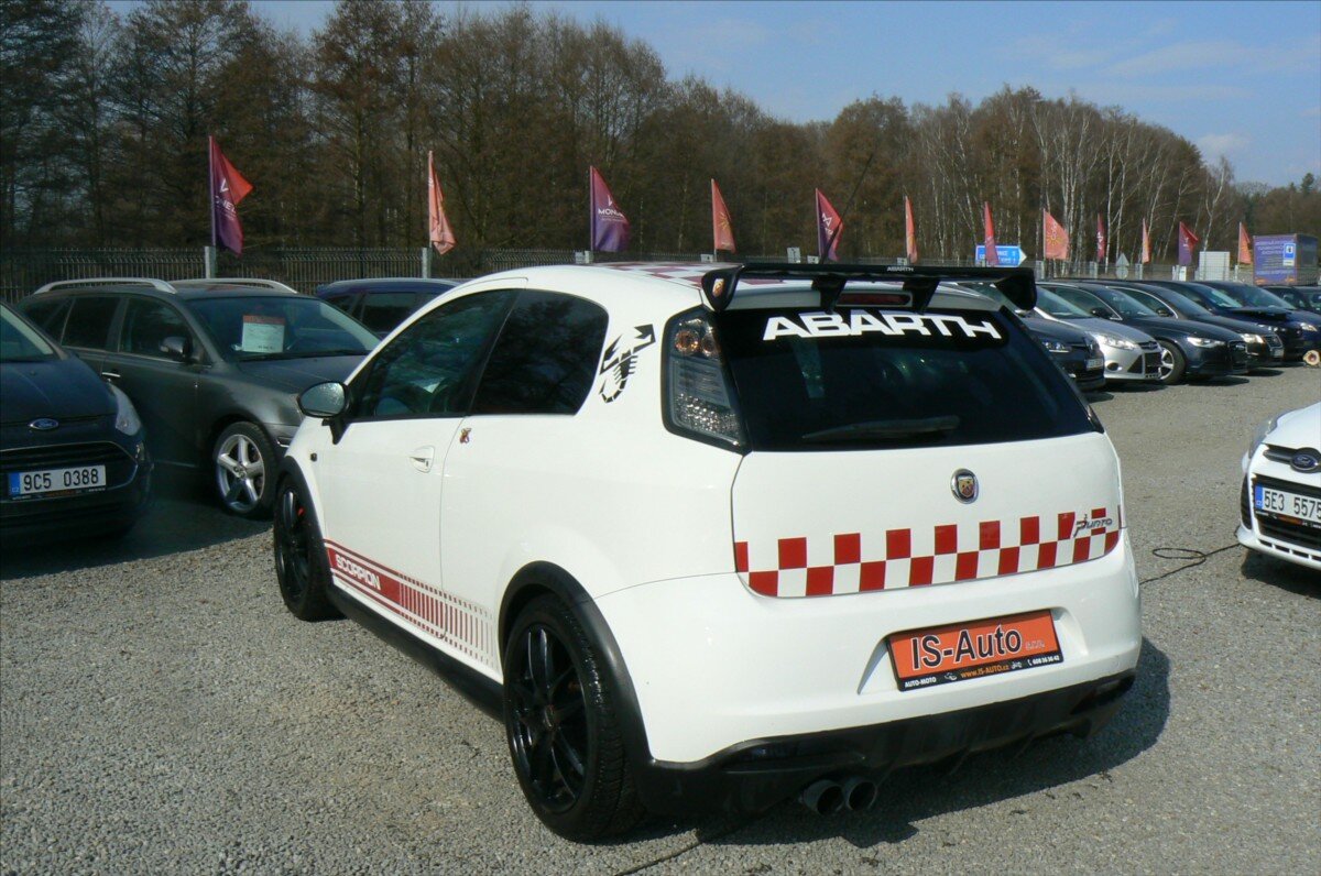 Fiat Grande Punto Hatchback 1,4 l 114 kw