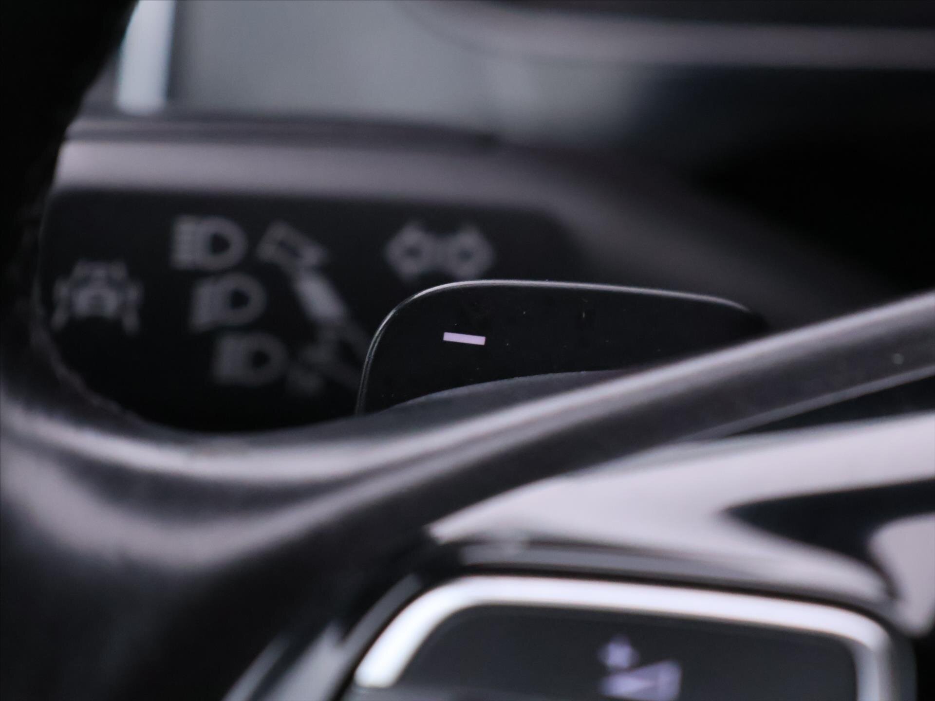 Volkswagen Touareg SUV / Terénní 3,0 l 193 kw