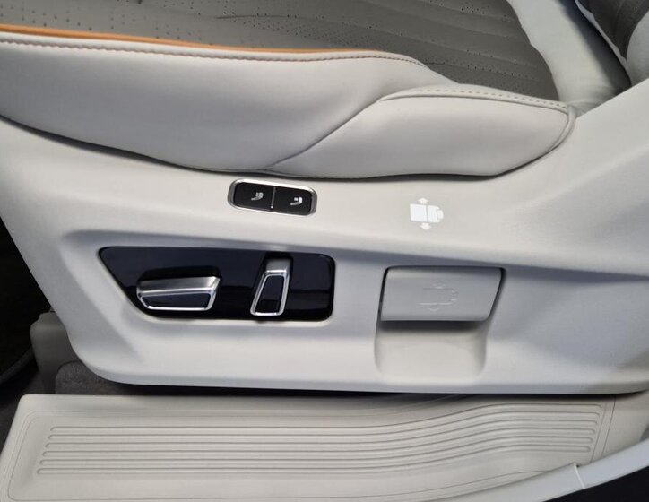 Dongfeng U-Tour MPV 1,5 l 130 kw