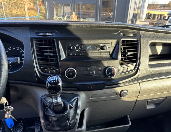 Ford Transit 11