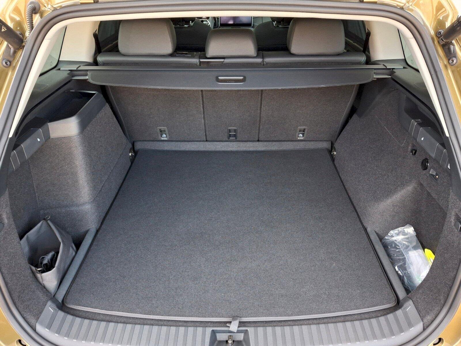 Škoda Kodiaq SUV / Terénní 1,5 l 150 kw