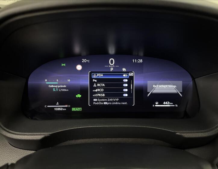 Toyota Yaris Cross 17