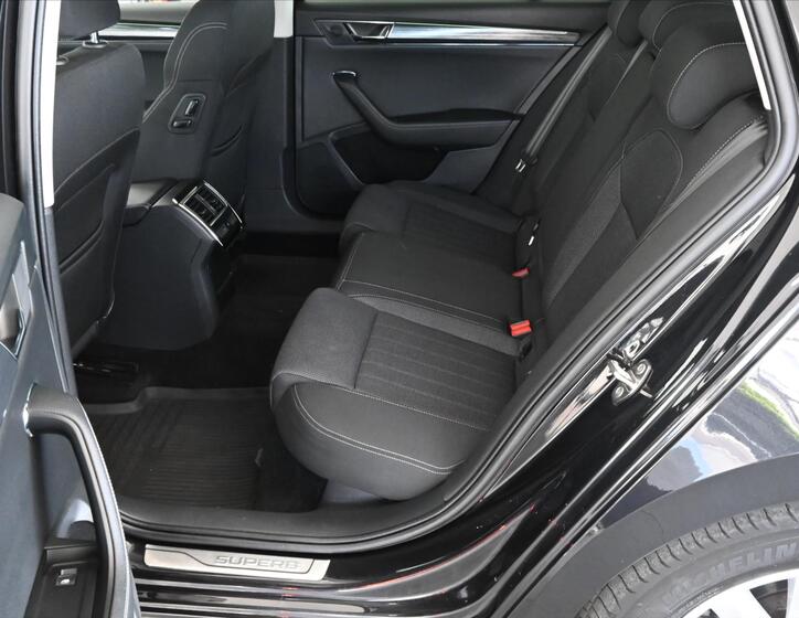 Škoda Superb 10