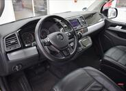 Volkswagen Multivan 9