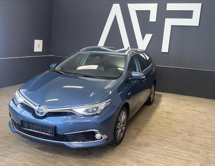 Toyota Auris 2