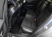 Volvo V60 14