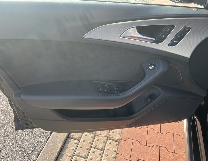 Audi A6 Allroad Kombi 3,0 l 230 kw