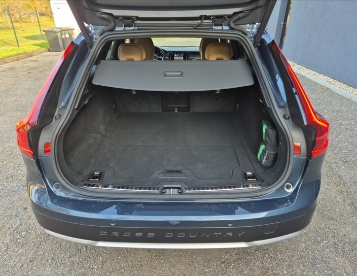 Volvo V90 Kombi 2,0 l 145 kw