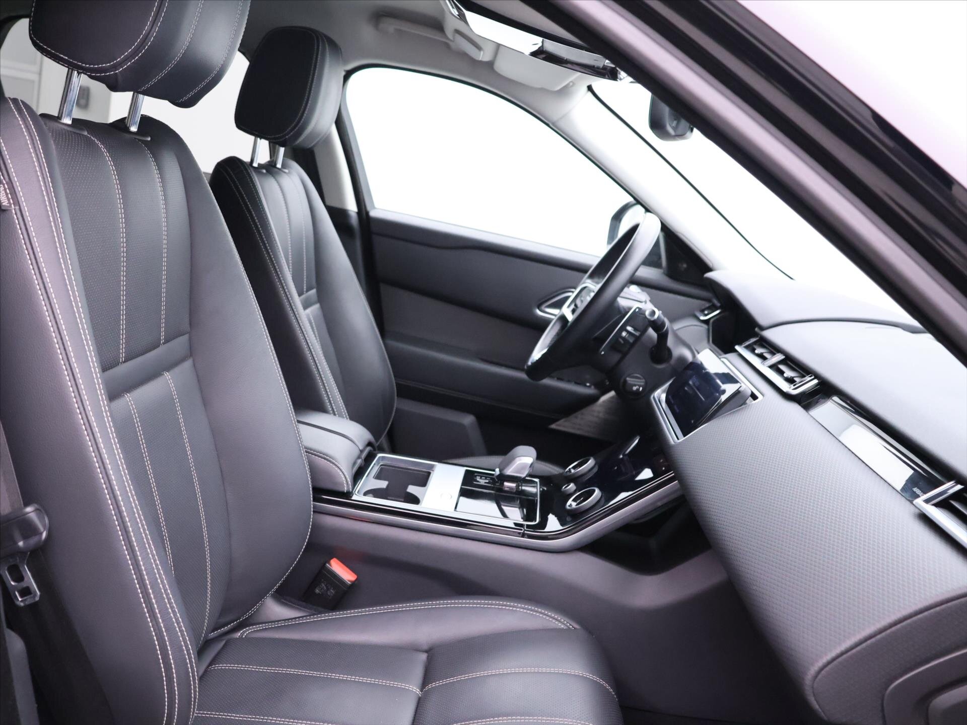 Land Rover Range Rover Velar SUV / Terénní 2,0 l 150 kw