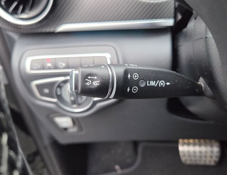 Mercedes-Benz Třídy V 15