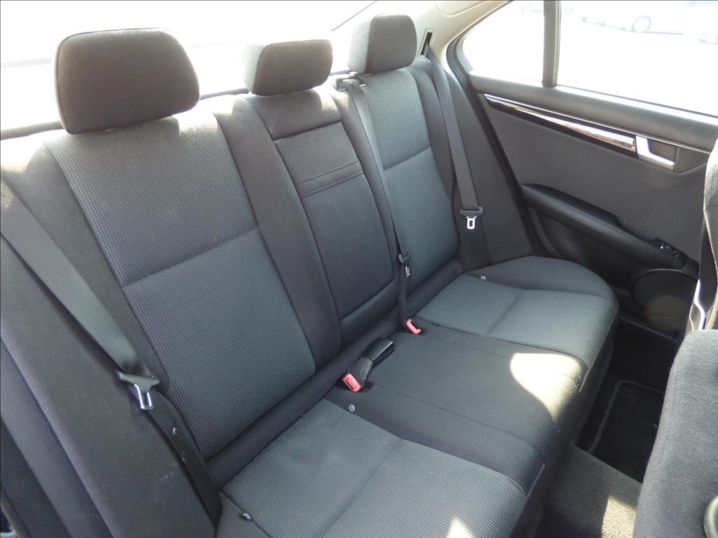 Mercedes-Benz Třídy C Sedan / Limuzína 2,1 l 88 kw