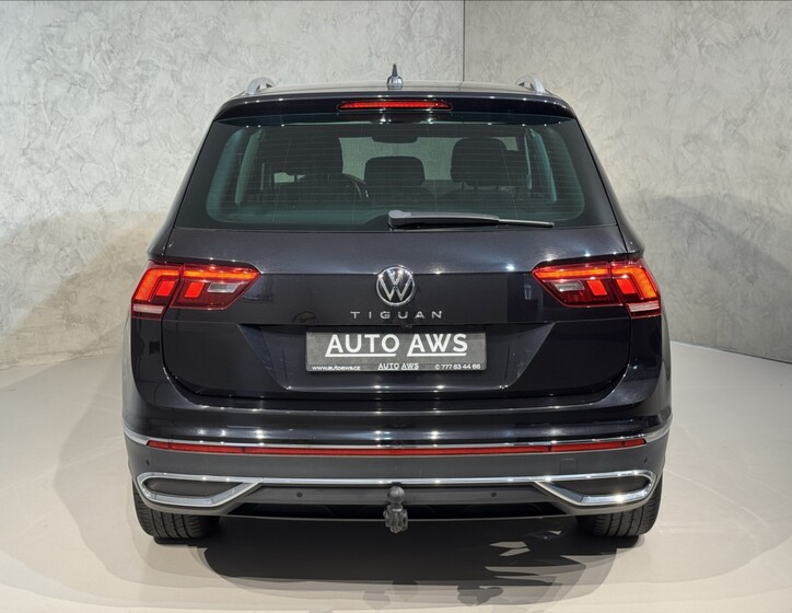 Volkswagen Tiguan 8