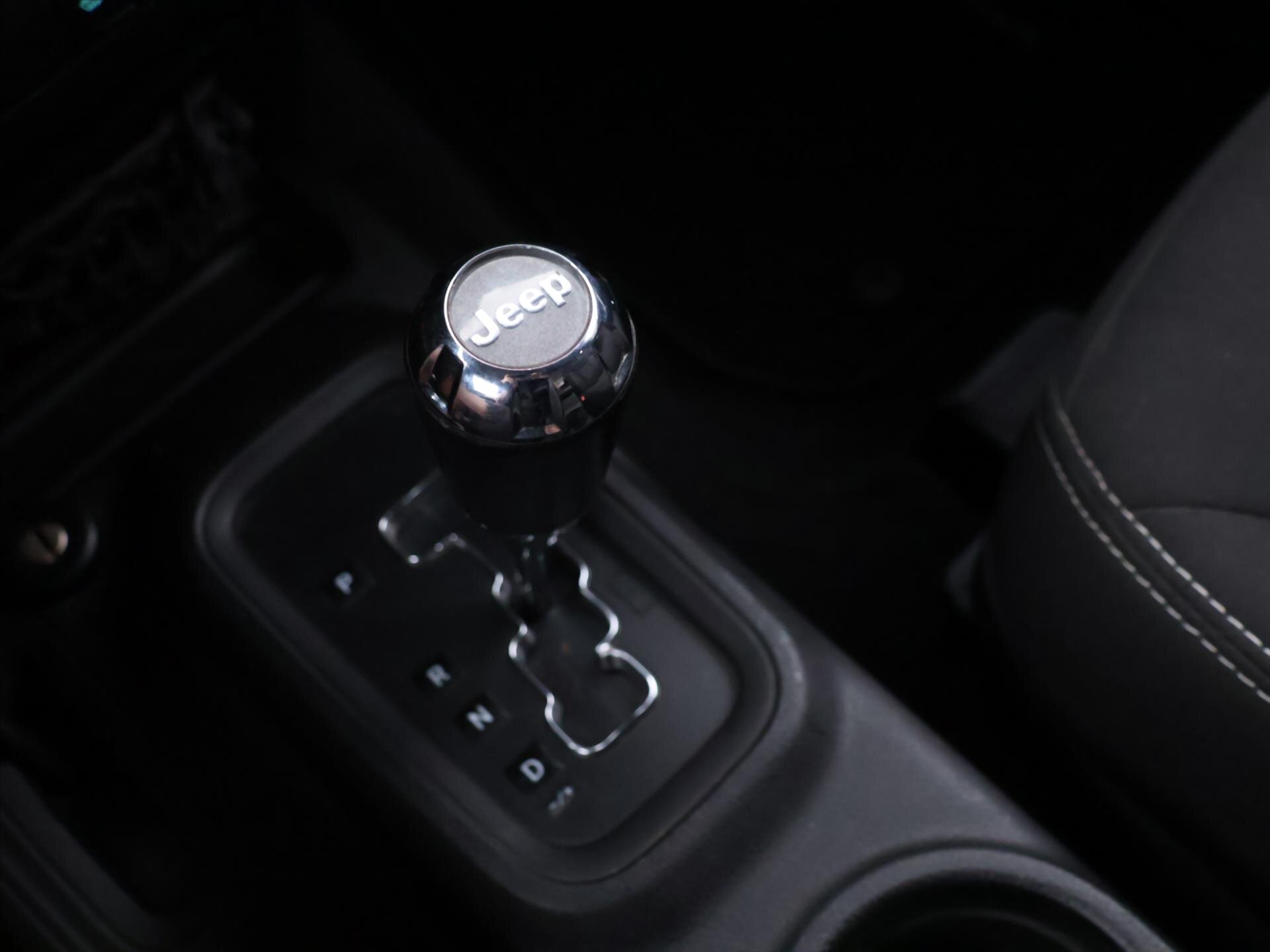 Jeep Wrangler SUV 2,8 l 147 kw