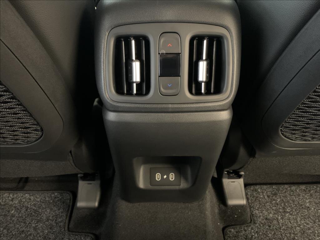 Hyundai Tucson SUV 1,6 l 158 kw