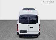 Mercedes-Benz Sprinter 4