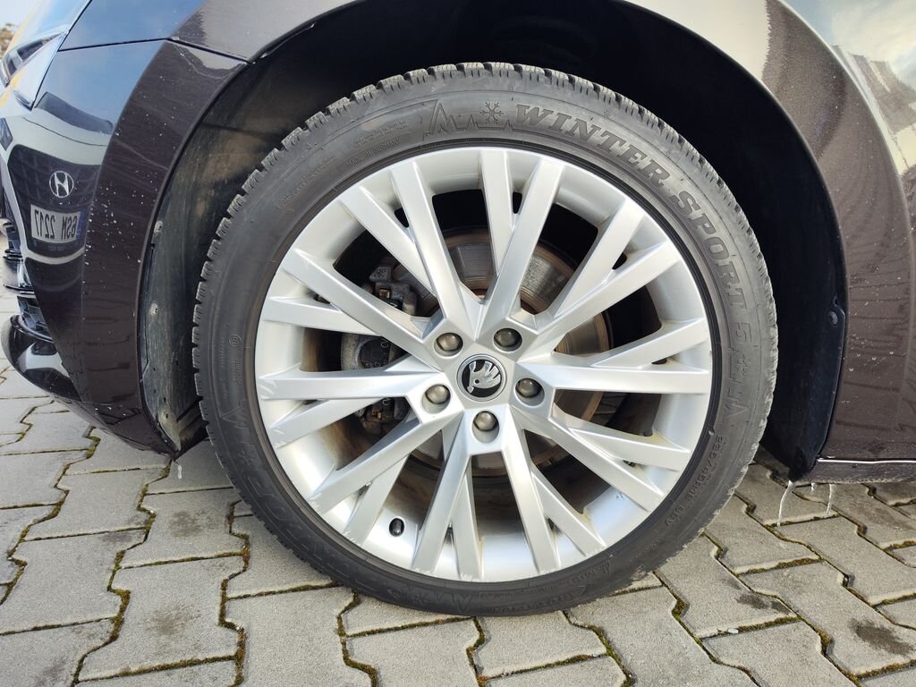 Škoda Superb Kombi 2,0 l 110 kw