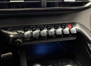 Peugeot 5008 SUV 2,0 l 133 kw