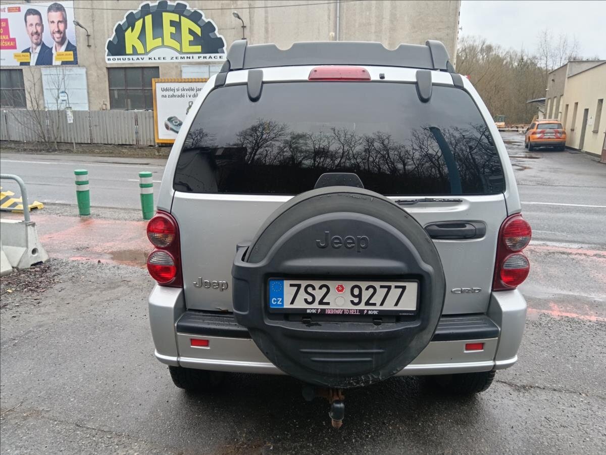 Jeep Cherokee Kombi 2,8 l 120 kw