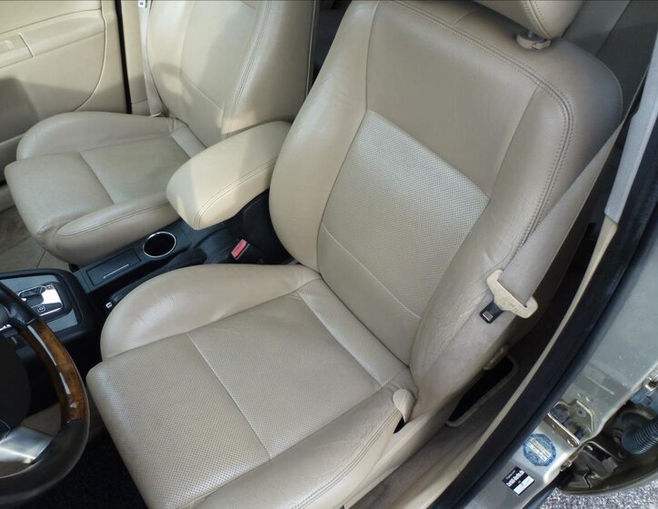 Ford Mondeo Sedan / Limuzína 2,5 l 125 kw