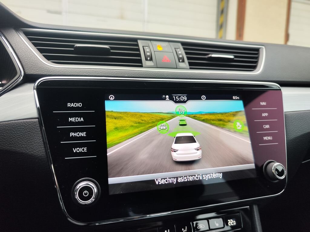 Škoda Superb Sedan 1,5 l 110 kw