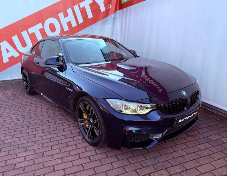 BMW M4 Kupé 3,0 l 317 kw