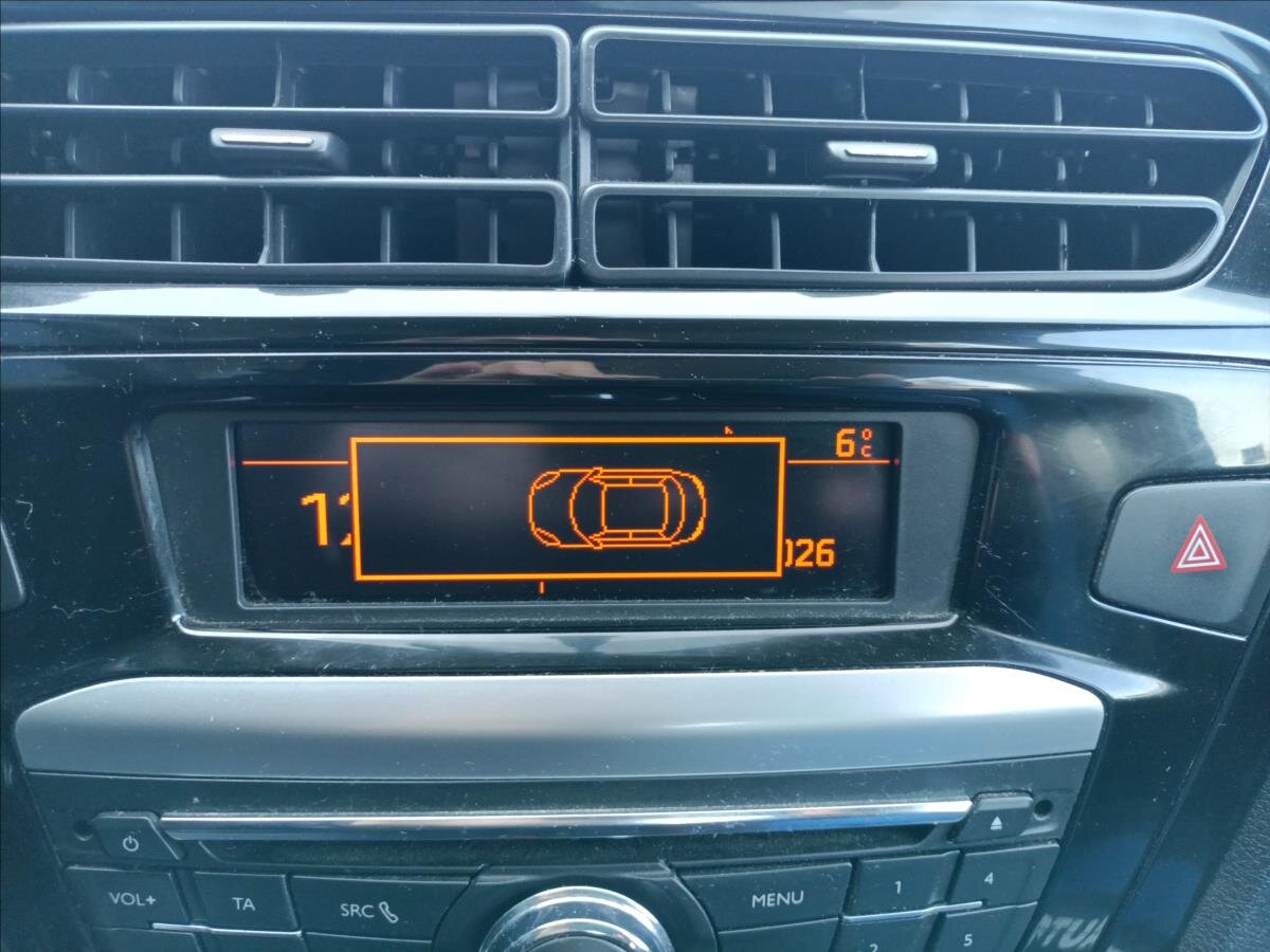 Peugeot 301 Sedan 1,6 l 68 kw