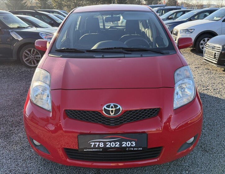 Toyota Yaris 2